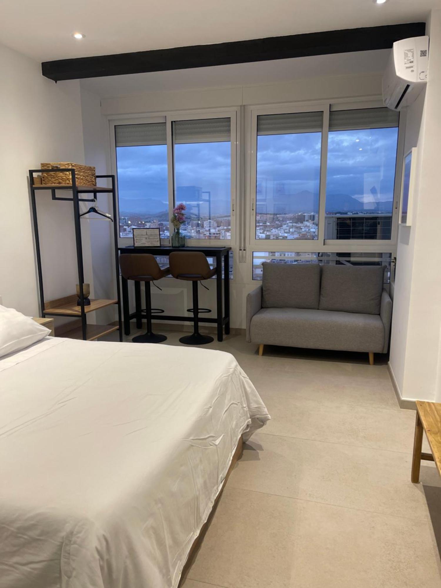 Sky Views Studio In City Centre Alicante Exteriör bild